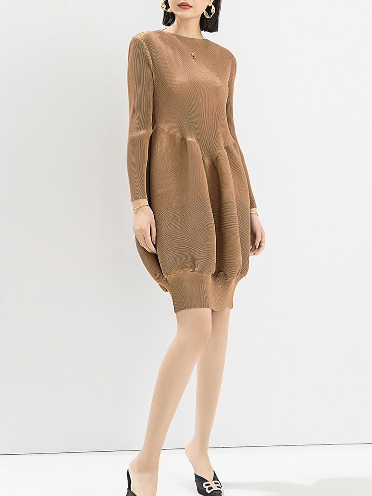 Elegant, loose and slim long-sleeved round neck lantern skirt