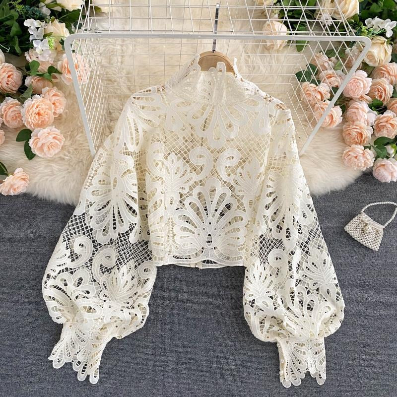 Design sense lace hollow out western-style standing collar with bubble sleeves, loose and sexy short shirt