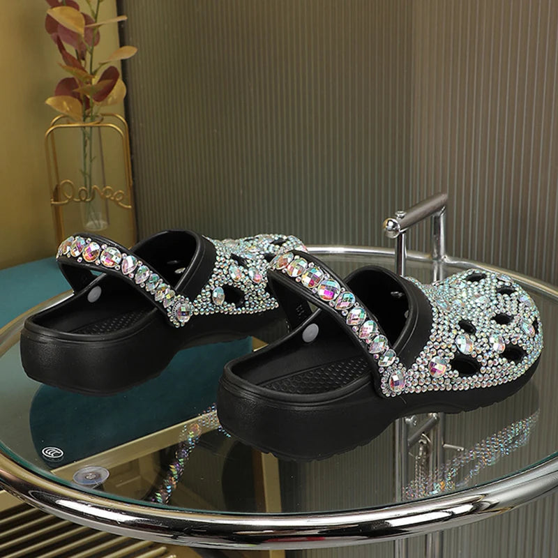 Women Summer Luxury Slippers Rhinestone Decoration Sandals Beach Slides Flip Flop Soft Fashion Casual Shoes