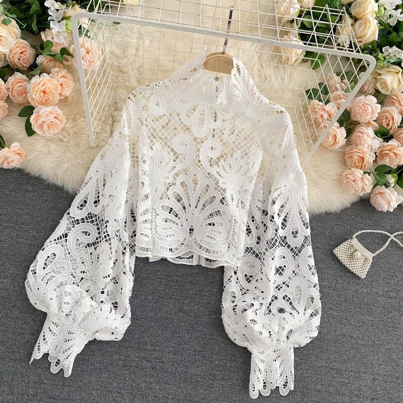 Design sense lace hollow out western-style standing collar with bubble sleeves, loose and sexy short shirt