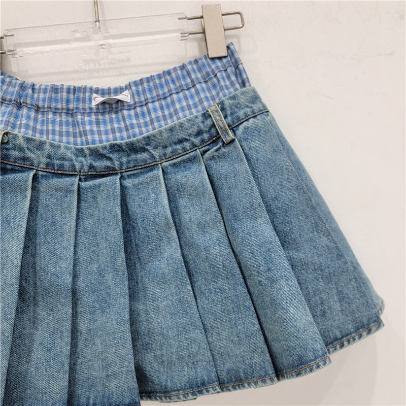 Design sense, contrasting color splicing, spicy girl denim pleated skirt, women's high waisted A-line short skirt