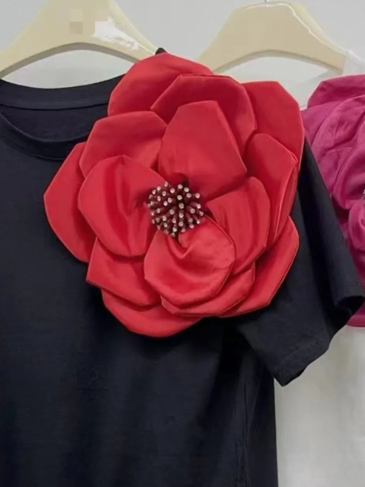 New Fashion Round Neck Short Sleeve Top 3D Flower Contrast Color Black White T-shirt For Women