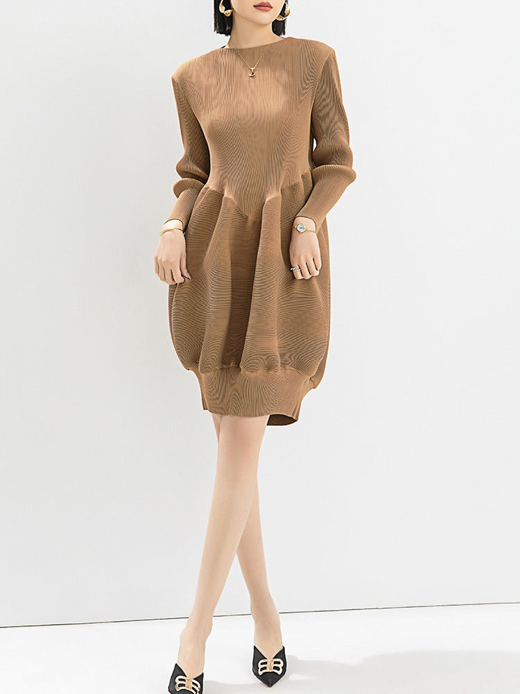 Elegant, loose and slim long-sleeved round neck lantern skirt